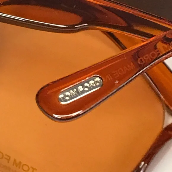 ?- New Authentic Tom Ford Brown Oversized Ladies Sunglasses  display picture 2